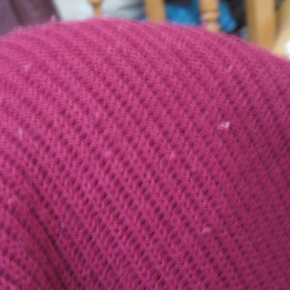 Vintage Oversized Maroon Knit Sweater - Picture 3 of 4